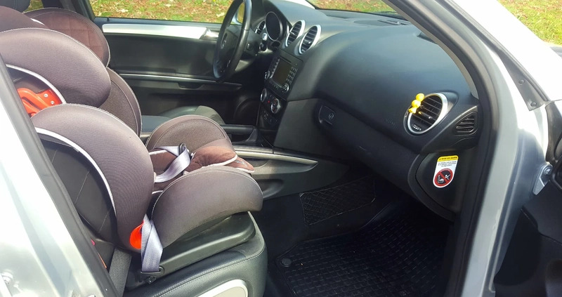 Mercedes-Benz ML cena 56900 przebieg: 117000, rok produkcji 2007 z Łobez małe 172